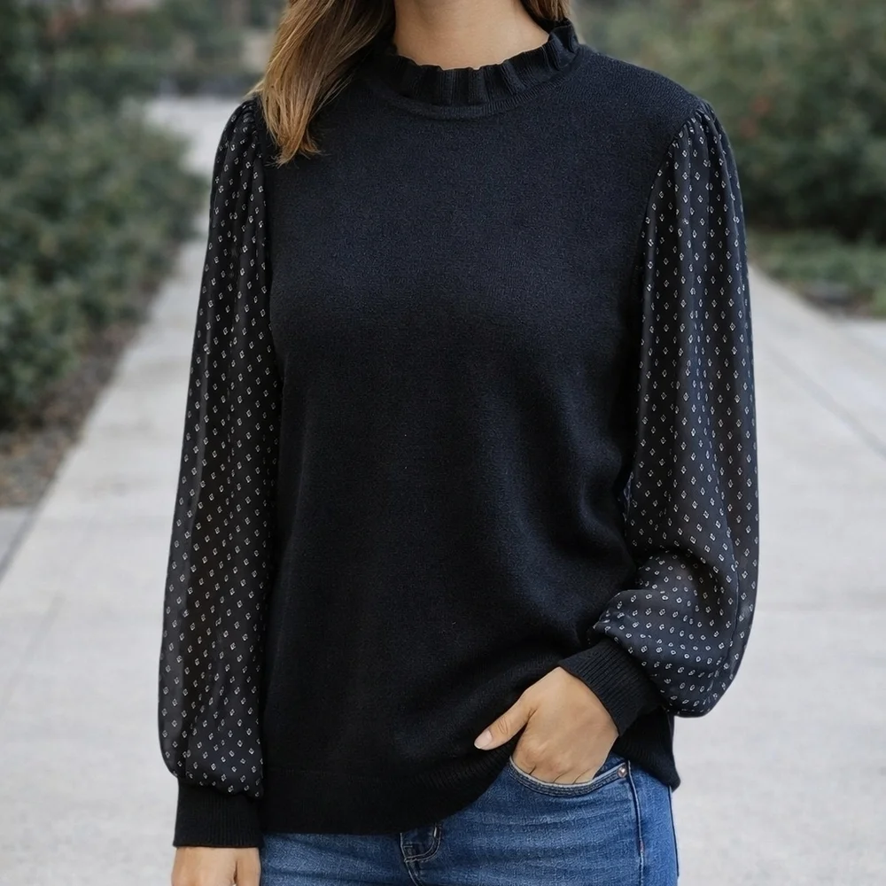 Women's Adrianna Papell Black &‎ White Sweater Size M